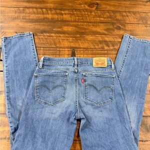 Levi's Women's Straight Leg Jeans - Medium Blue